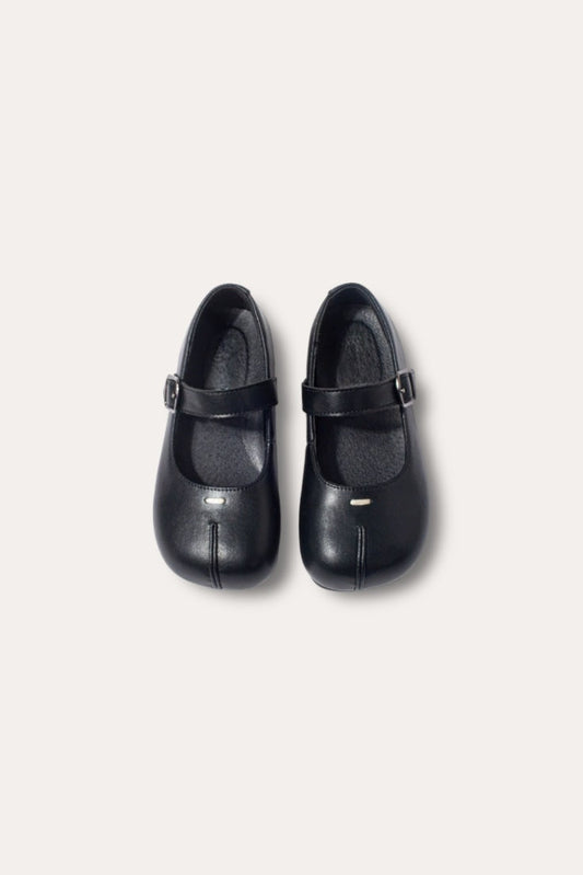 Lamira Shoes | Black