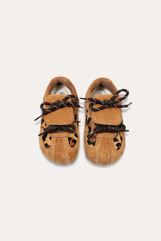 Meyo Sneakers | Brown