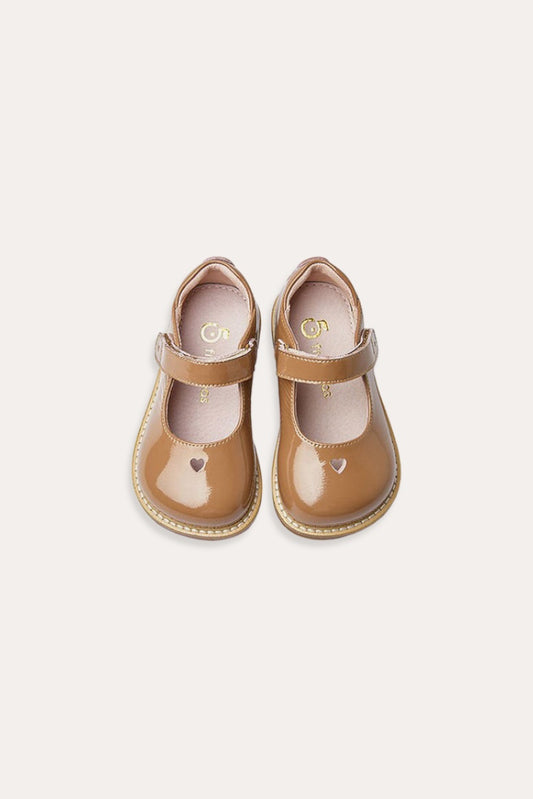 Minnie Heart Shoes | ‌Brown Varnish