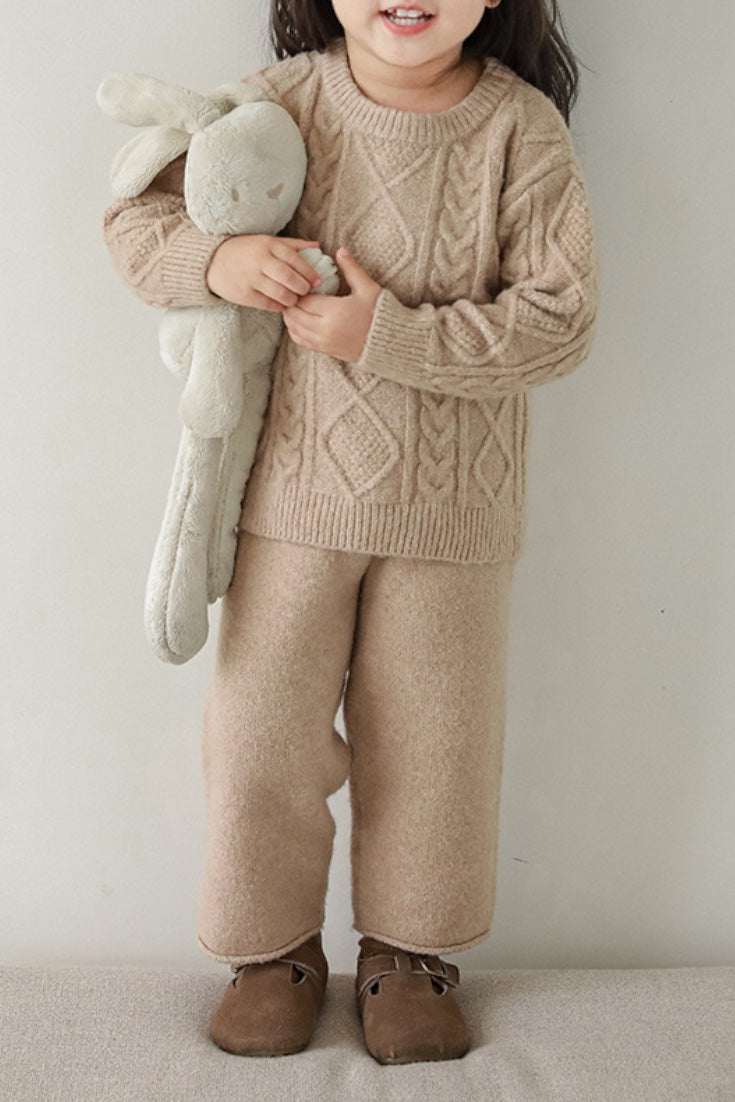Ninam Knit Sweater & Knit Pants | Late
