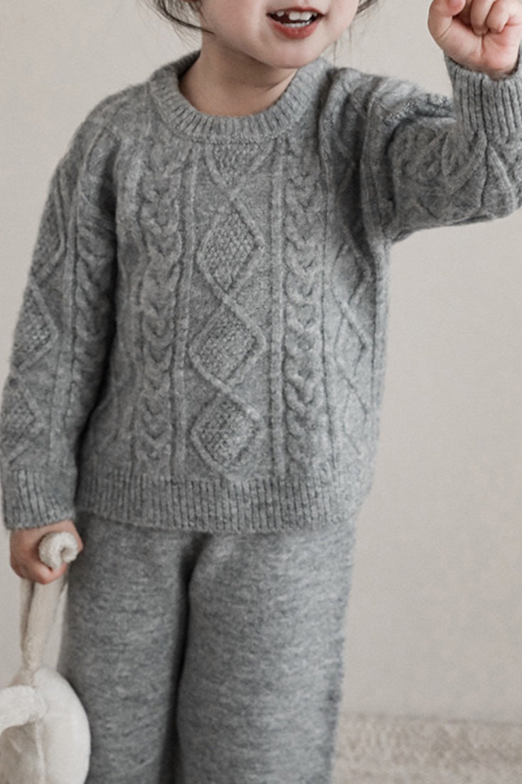 Ninam Knit Sweater & Knit Pants | Gray