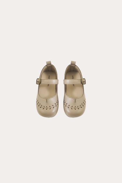 Hollow Small Leaves Anti-slip Shoes | Khaki