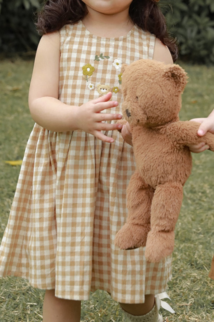 Bear Flower Sleeveless Plaid Dress | Cocoa Gingham